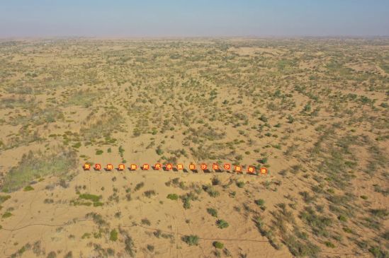 內蒙古磴口縣烏蘭布和沙漠防沙治沙綜合治理示范區 （符超 攝）.webp